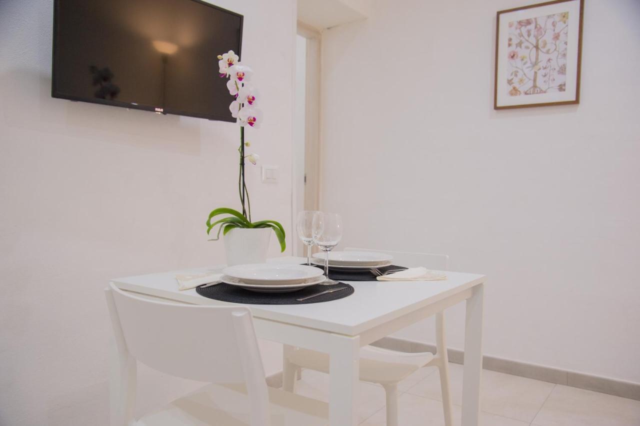 Palazzo Del Golfo Apartment Наполи Екстериор снимка