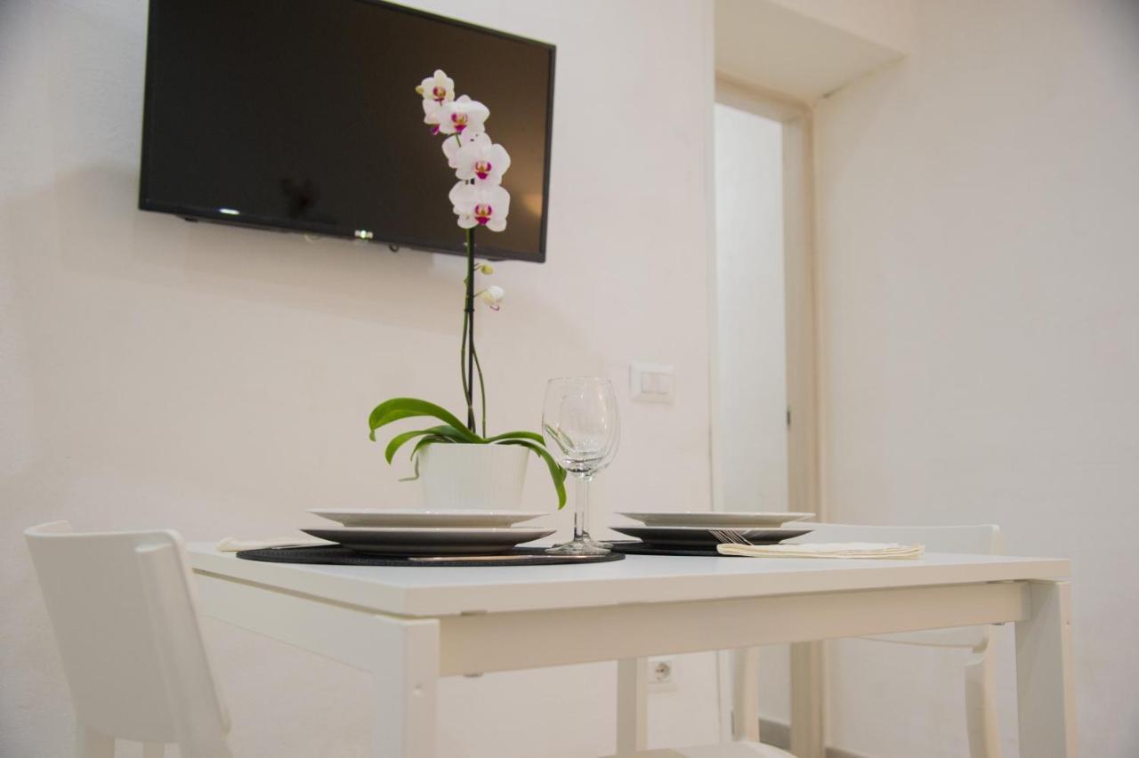 Palazzo Del Golfo Apartment Наполи Екстериор снимка