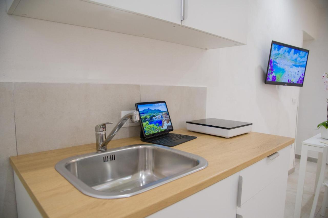 Palazzo Del Golfo Apartment Наполи Екстериор снимка
