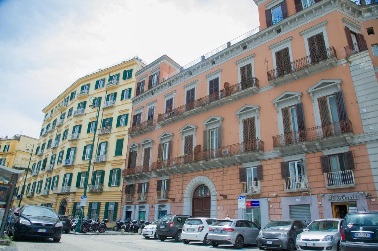 Palazzo Del Golfo Apartment Наполи Екстериор снимка