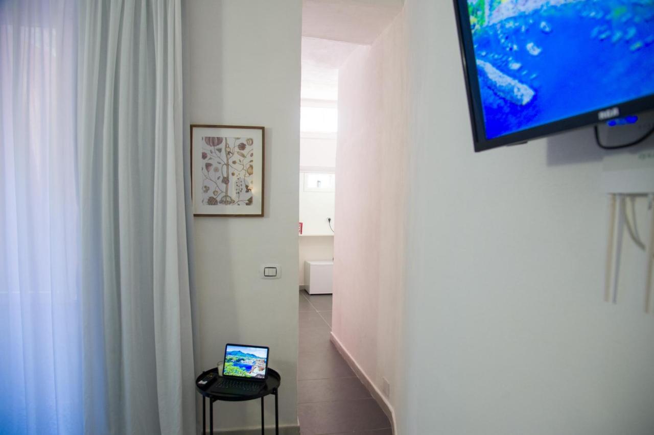 Palazzo Del Golfo Apartment Наполи Екстериор снимка
