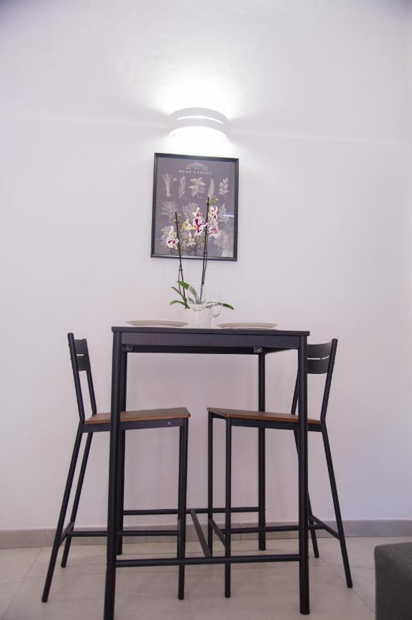 Palazzo Del Golfo Apartment Наполи Екстериор снимка